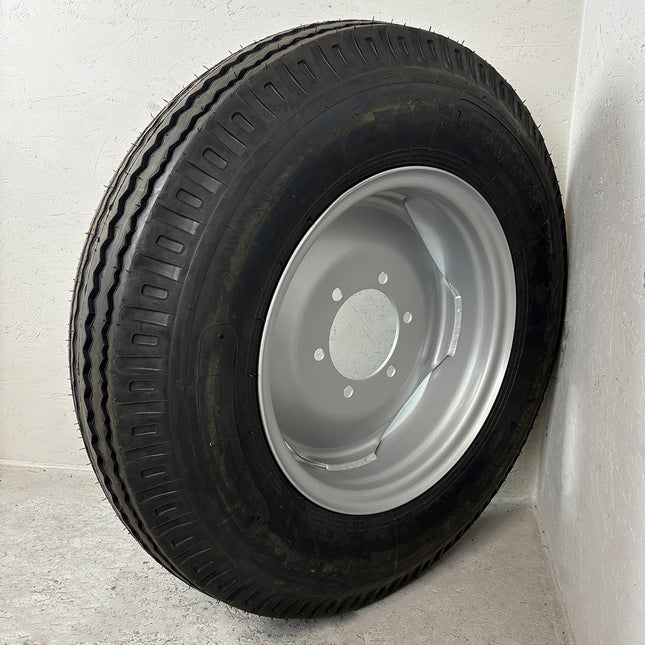 Komplettrad 8.25 - 20/14 Import Straße Rib 14 PR 135/131 G TT 6.50-20 Jantsa Felge 6/205/161/ET0 silber 3-teilig