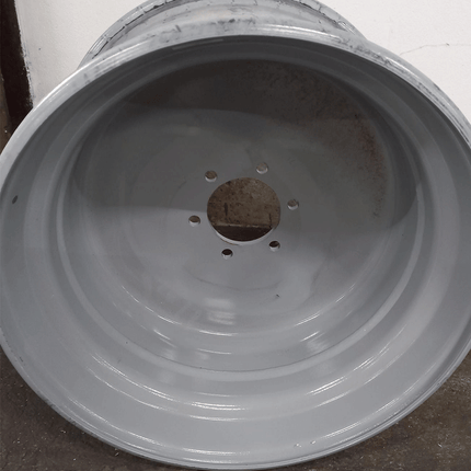 14 X 22,5 GRA lfd.Nr.: 86/25 S=12,5 mm ET-40 6/150/110/17,5 zyl. RAL7001 - Gebr -