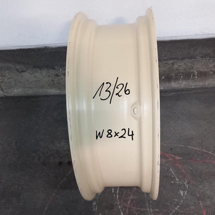 8 X 24/W GRA S=12 mm ET45 lfd.Nr.: 13/26 6/285/250/17 zyl. grundiert - Gebr -