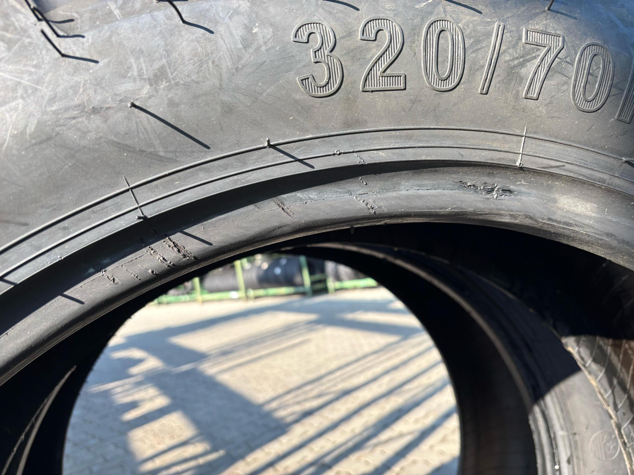 320/70 R 28 Starmaxx TR-110 119 A8 / 116 B TL (DOT 46/22) - SoPo -