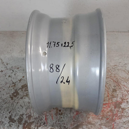 11.75 X 22.5 GRA lfd.Nr.: 88/24 S=15,5 mm 10/335/281/ 24 zy / ET-45 - Gebr -