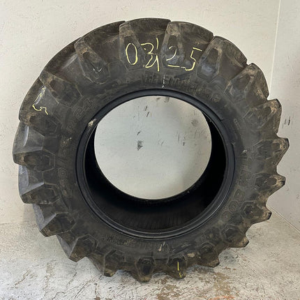 440/65 R 24 Trelleborg TM800 DOT 18/21 128 D TL Lfd.Nr.: 03/25 leichter defekt an Wulst