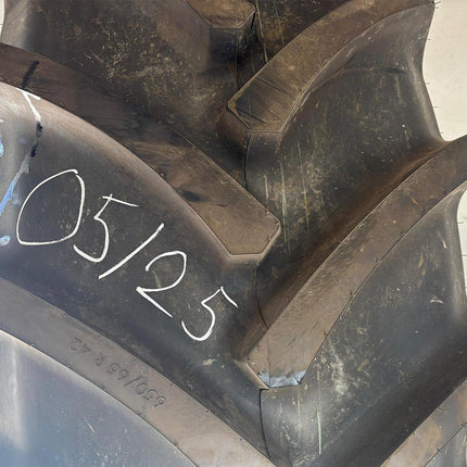 650/65 R 42 Mitas SST lfd.Nr.: 05/25 165 D/168 A8 TL (DOT 05/24) - Gebr -