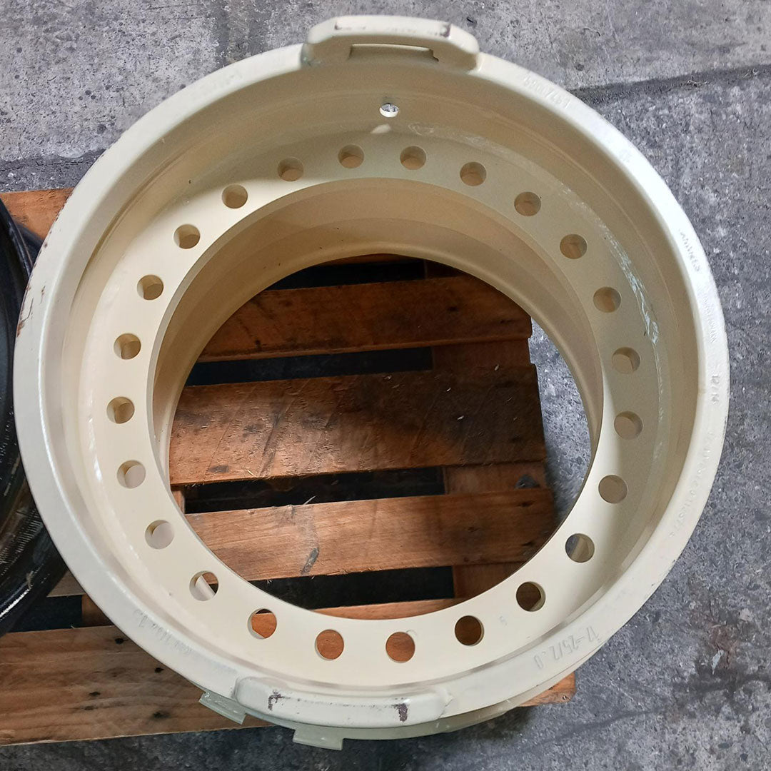 17.00 - 25/2.0 Grasdorf mehrteilig Lfd.Nr.: 16/24 S=25 mm 24/500/449/26 zyl / ET 100  - GEBR -