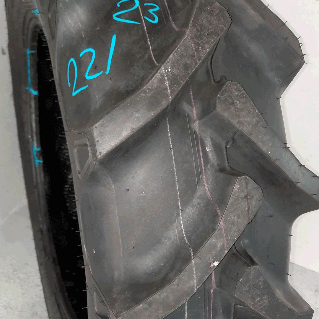 12.4 - 28/8 Ceat Farmax R1 lfd.Nr. 22/23 8 PR 123 A8 TT AS (DOT 29/22) -GEBR-