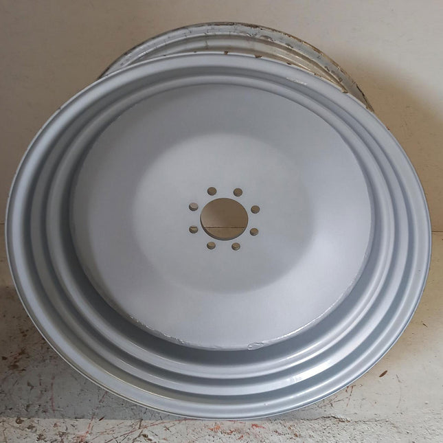 13 X 30/DW Grasdorf lfd. Nr. 59/23 S=15 mm 8/152/110/20 zy / ET 20 silber -GEBR-