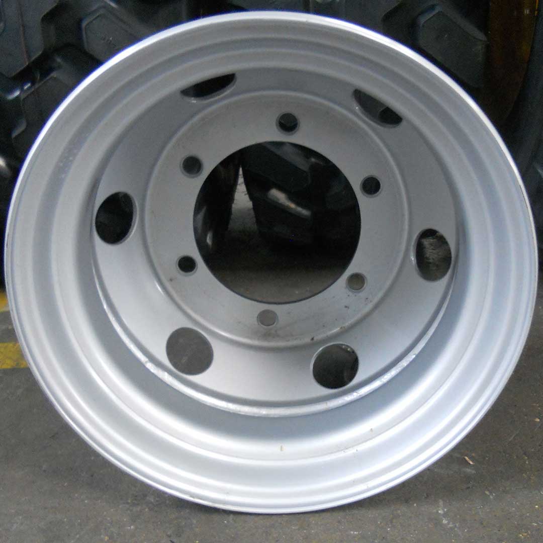 6.75 X 17.5  Jantsa Nr. 27/22 Lagerspuren S=10mm 6/246/22,5/ET130 21,5 V2 silber -SOPO-